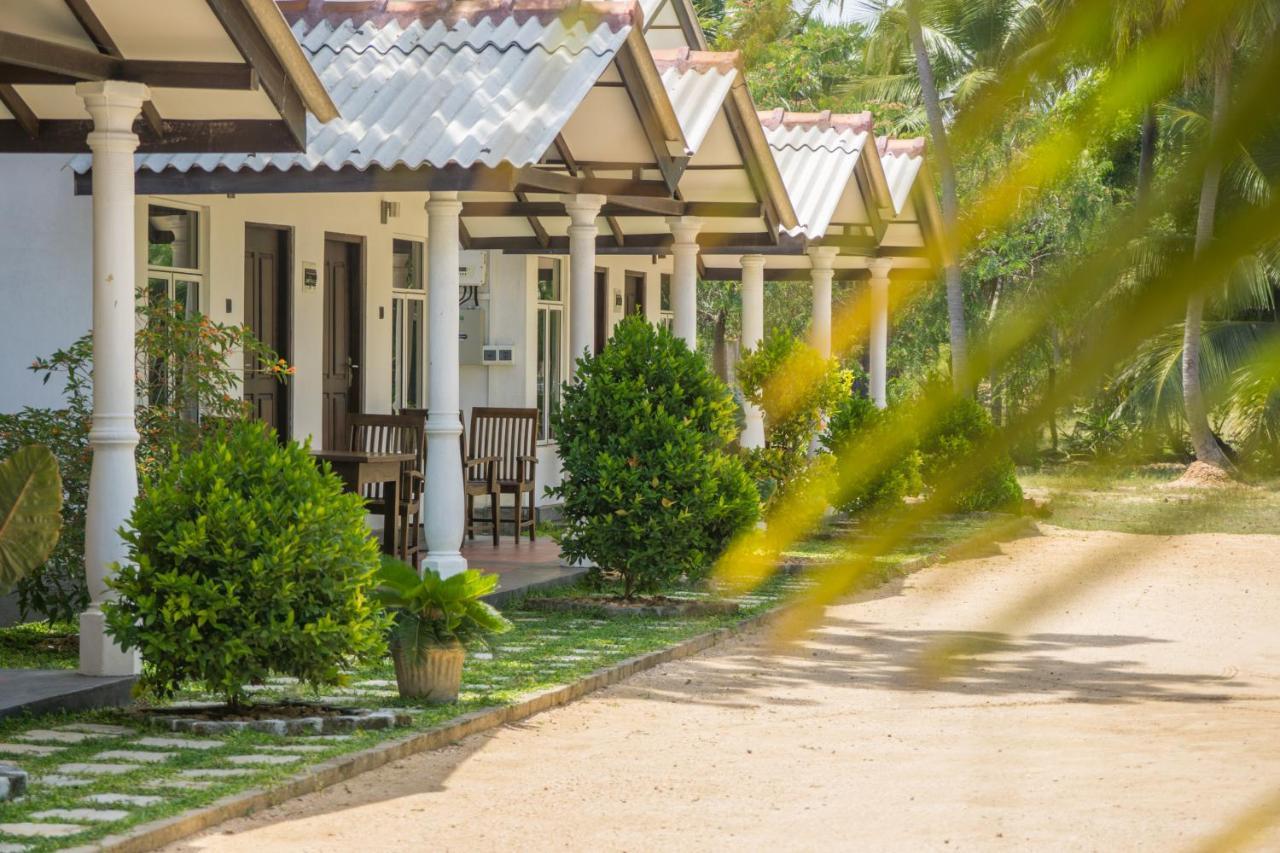 Luna Beach Hotel Nilaveli Εξωτερικό φωτογραφία